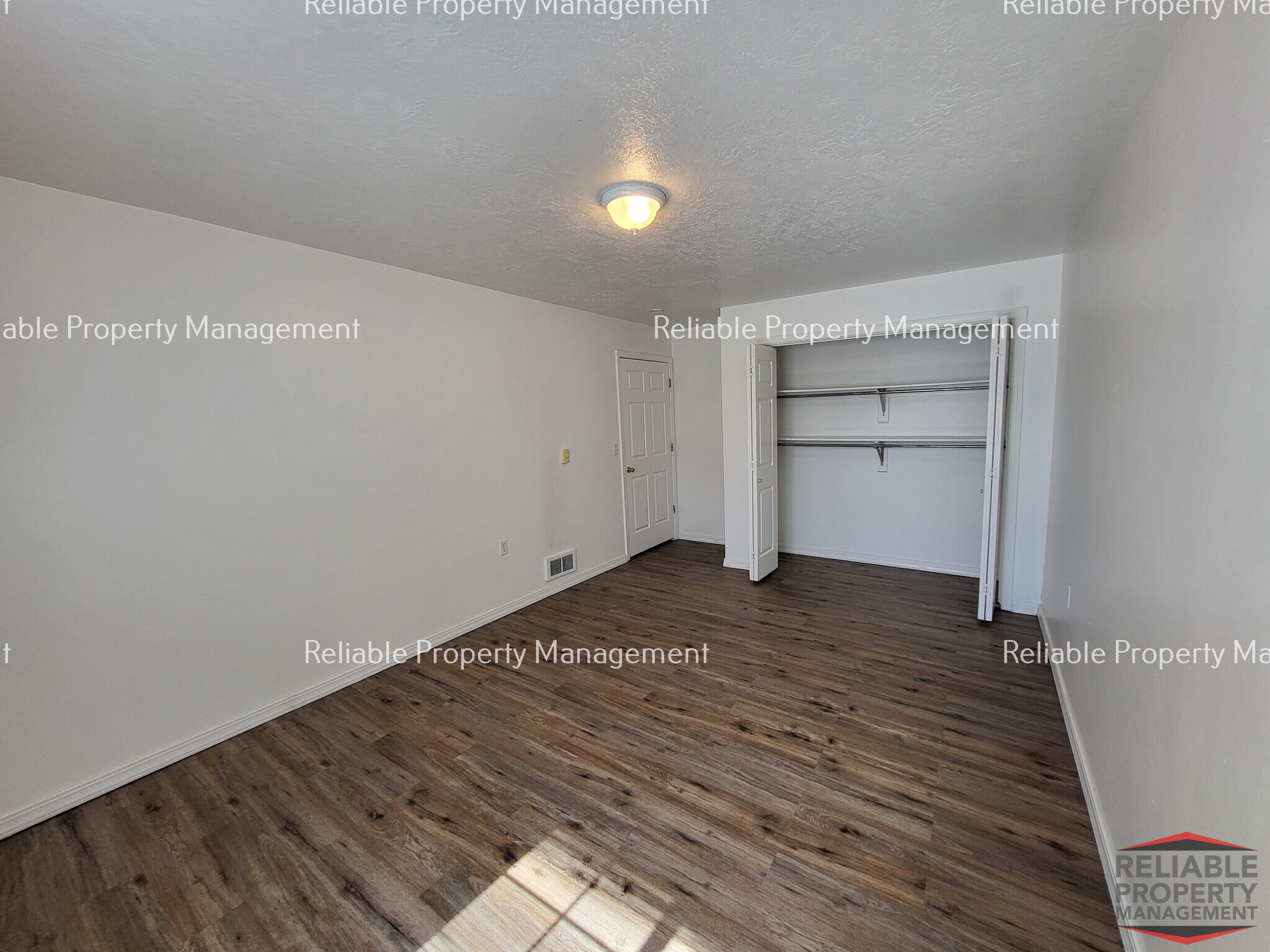Building Photo - 2232 Meppen Dr