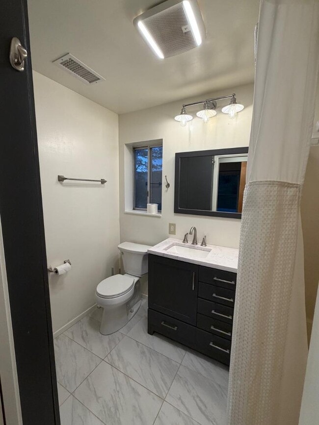 Building Photo - 11100 La Honda Rd