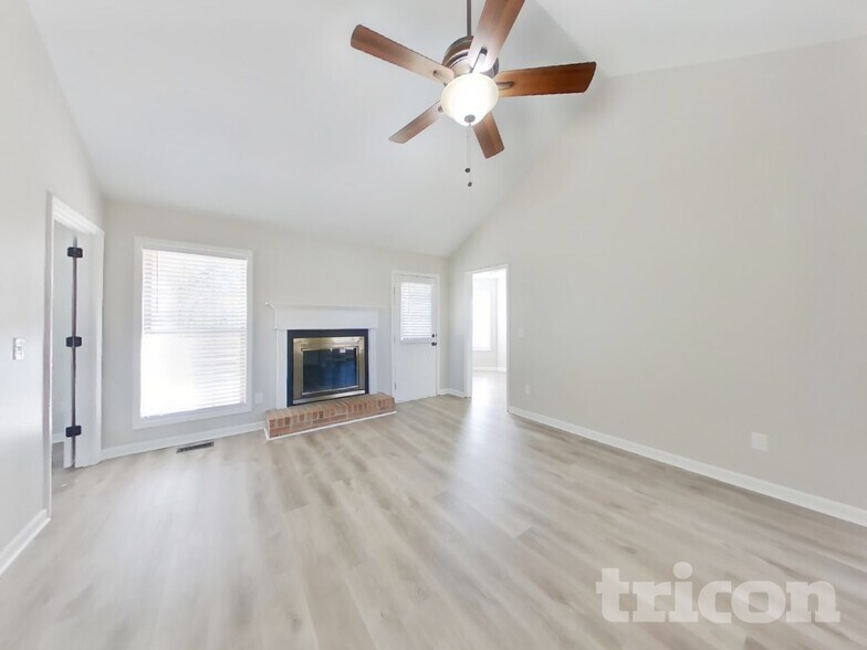 Building Photo - 6009 Plateau Ct