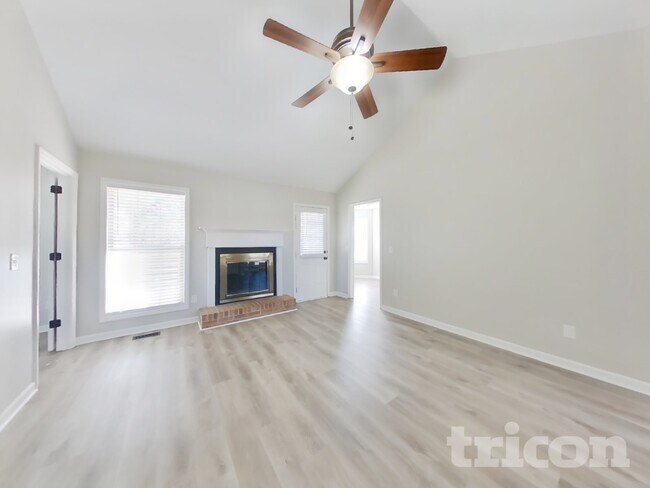 Building Photo - 6009 Plateau Ct