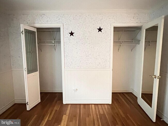 Building Photo - 6830 Pacific Ln