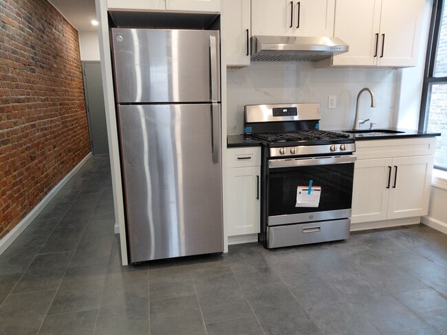 Building Photo - 9611 Church Ave