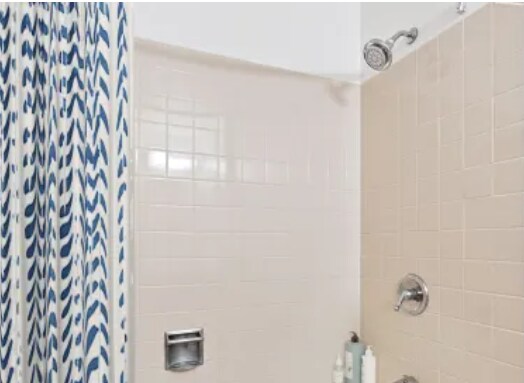 Building Photo - 728 N Dearborn St