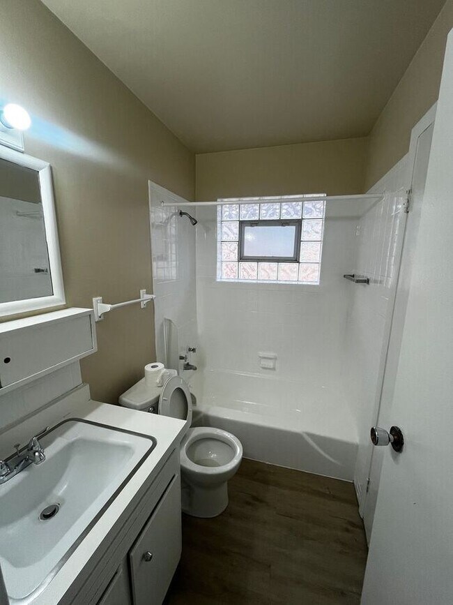 Primary Photo - 4321 S Harlem Ave