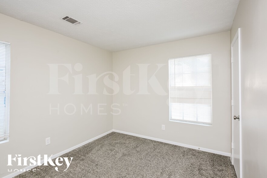 Building Photo - 1539 Esquire Pl NW