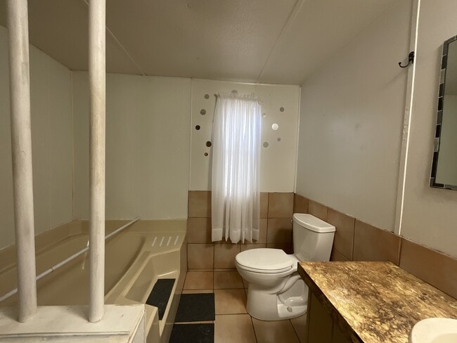 Building Photo - 1053 Vz County Rd 1927