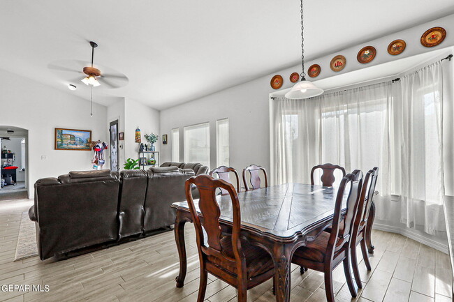 Building Photo - 14852 Jack White Ave