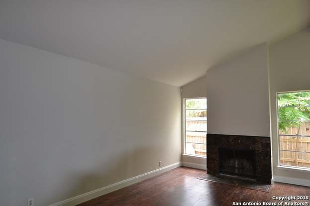 Building Photo - 6611 Woodford-