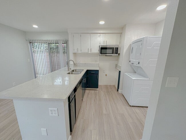 Interior Photo - 4236 W 129th St