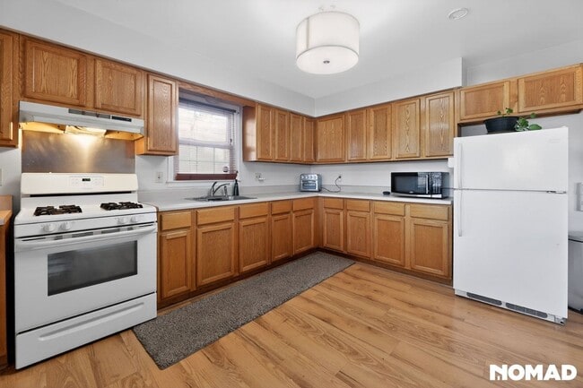 Building Photo - Charming 2BR Apartment in Metuchen