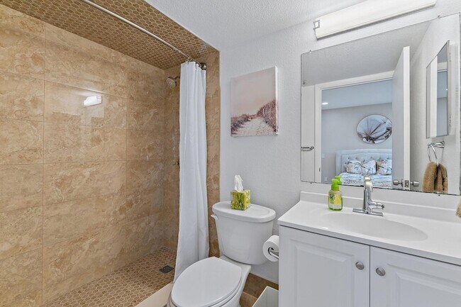 Building Photo - 1605 S US Hwy 1