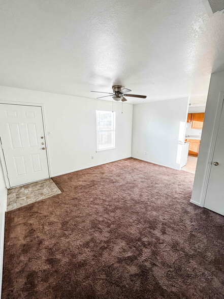 Building Photo - 1604 Windward Dr