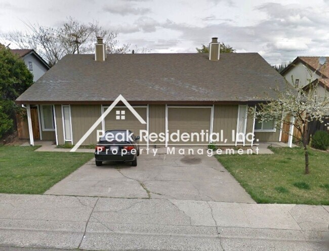 Primary Photo - 2 br, 2 bath House - 8147 Deseret Avenue