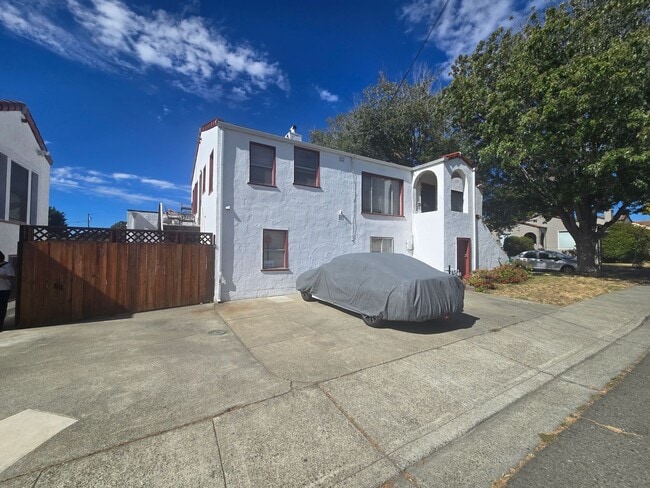 Building Photo - AVAILABLE!