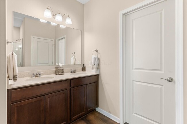 Building Photo - 220 Woodland Sky Dr