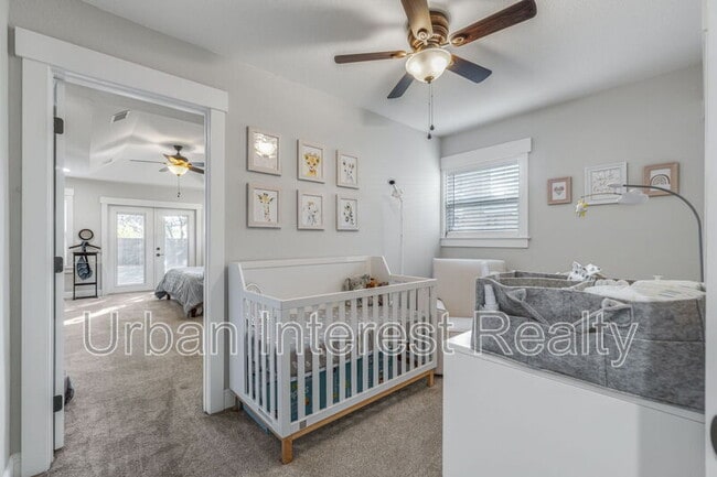 Building Photo - 708 Marcia Cir