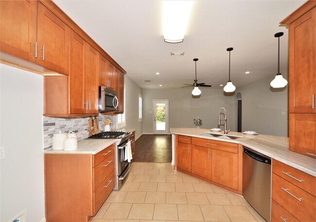 Building Photo - 2736 San Marco Ln