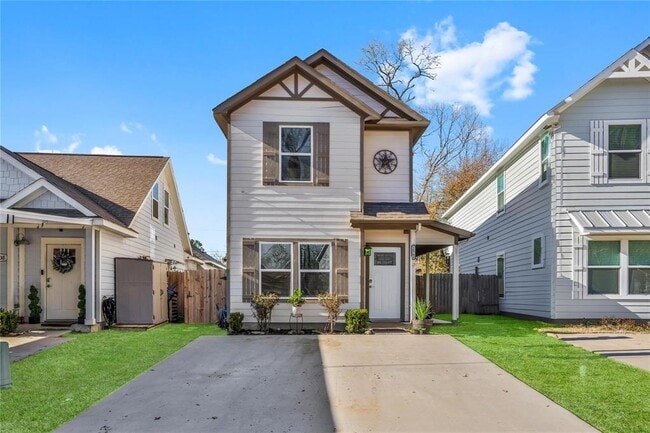 Primary Photo - 16704 Stonefield St