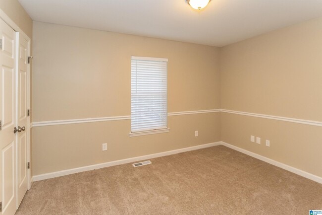 Building Photo - 3345 Thomas Ln