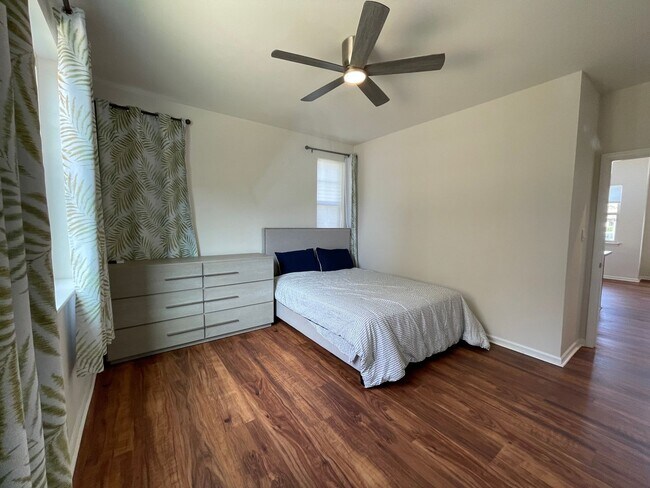 Building Photo - Pet Friendly Kahoma Village Furnished Three Bedroom