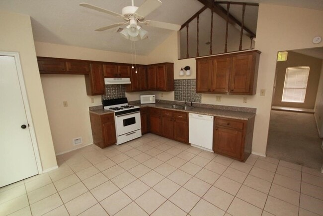 Building Photo - 21314 Greenham Dr