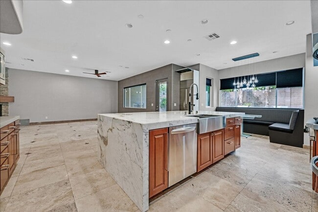 Building Photo - Fully Upgraded 5 Bedroom 4.5 Bathroom in Guard Gated Foothills Community!