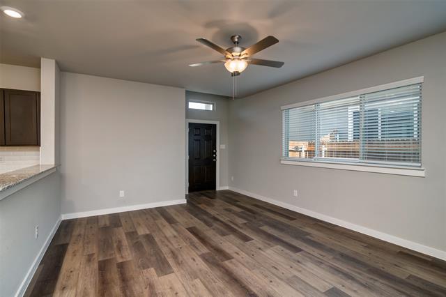 Building Photo - 660 Harvest Moon Dr