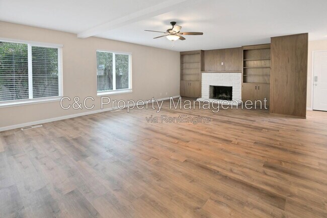 Building Photo - 151 Brennan St