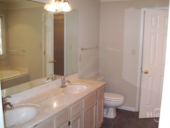 Building Photo - 170 Woodhaven Ridge