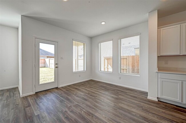 Building Photo - 31431 Beacon Cove Trl