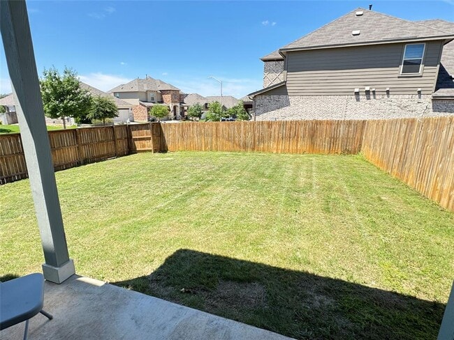 Building Photo - 2328 Calvert Dr