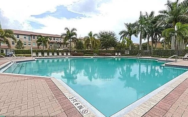 Building Photo - 705 SW 147th Ave