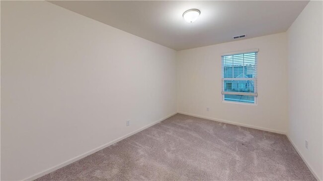 Building Photo - 90 Ingle Dr