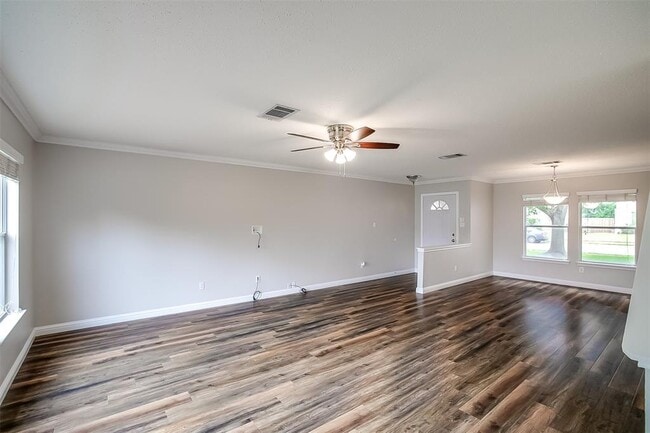 Building Photo - 2504 Byfield Dr