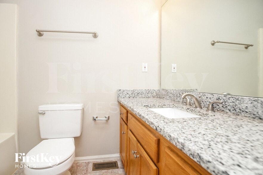 Building Photo - 43 Ashwood Dr