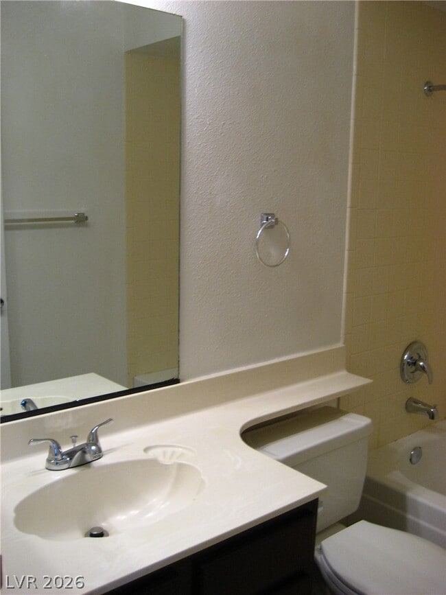 Building Photo - 2894 Lilac Ct