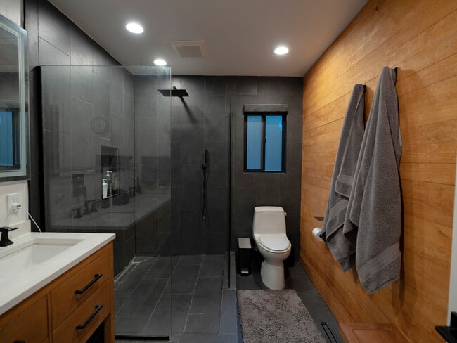 Building Photo - 24568 Albrun Dr