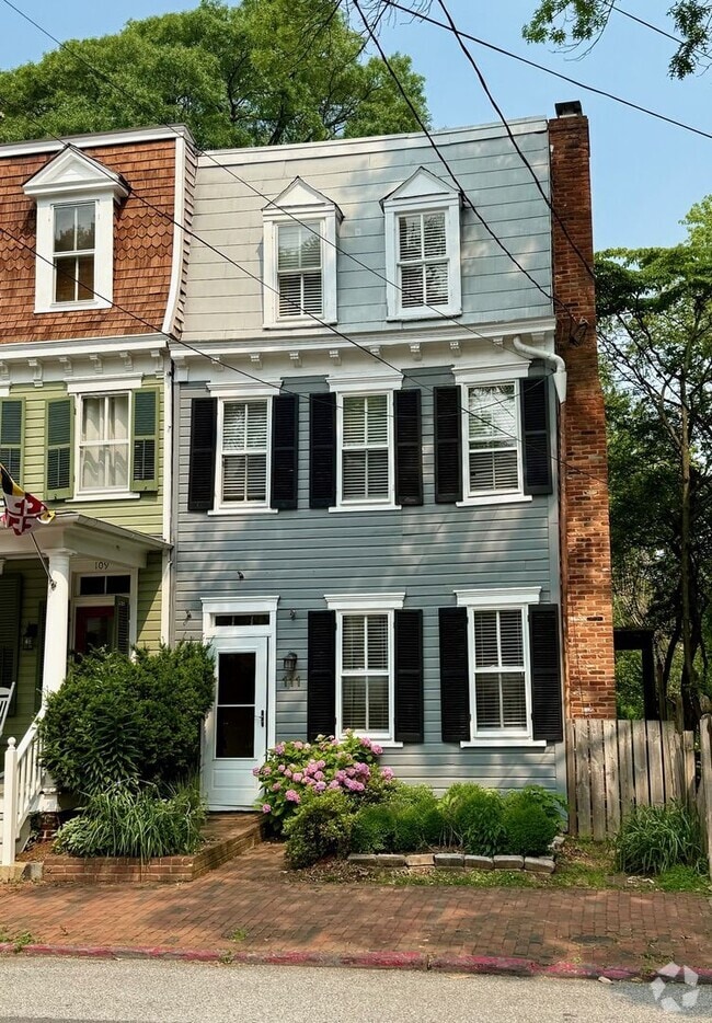 Building Photo - Conduit Street. Updated Home in Historic D...