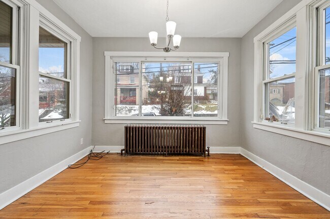 Building Photo - 101-103 E Agnew Avenue