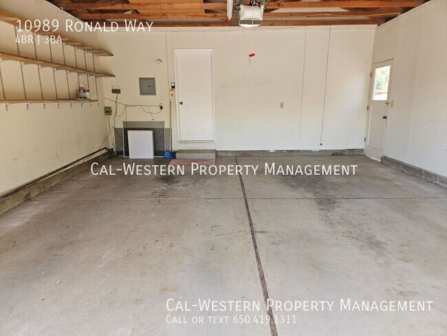 Building Photo - 10989 Ronald Way