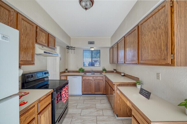 Building Photo - 4208 Ave Palermo