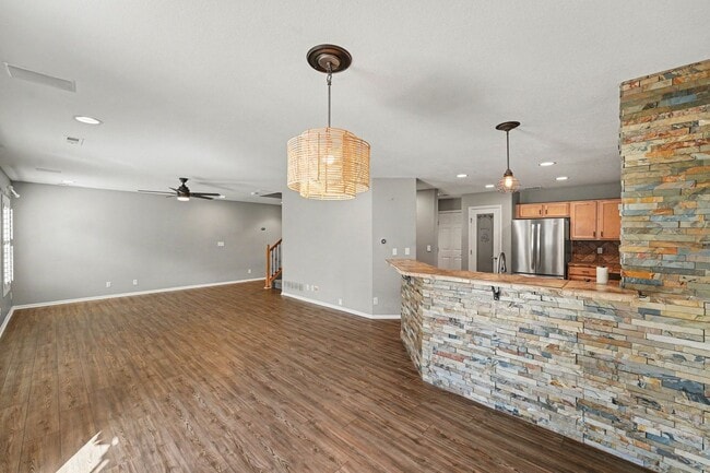 Building Photo - 6238 Wescroft Ave