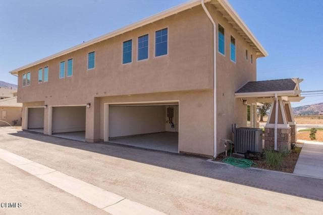 Building Photo - 4080 Aurora Way