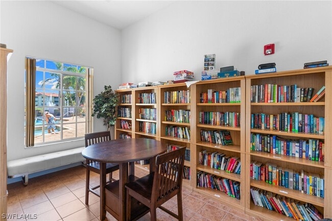 Building Photo - 8274 Key Royal Cir