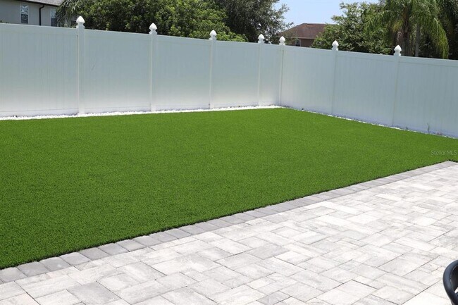 Building Photo - 2732 Star Grass Cir