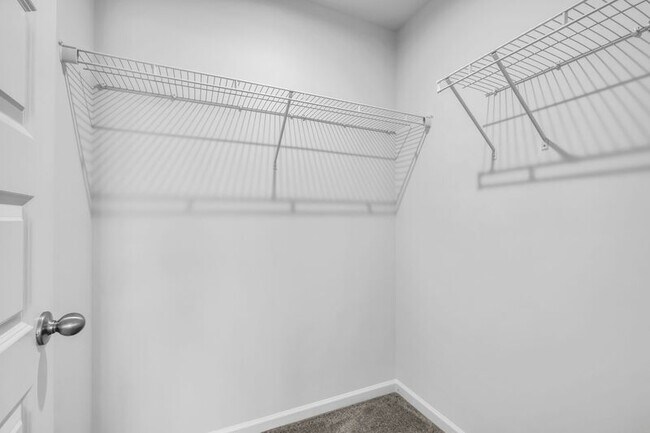 Building Photo - 953 Pleasant Ridge Run