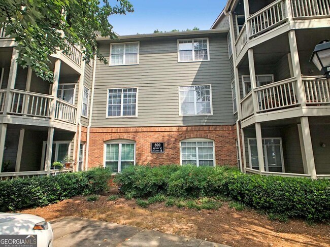 Building Photo - 807 McGill Park Ave NE