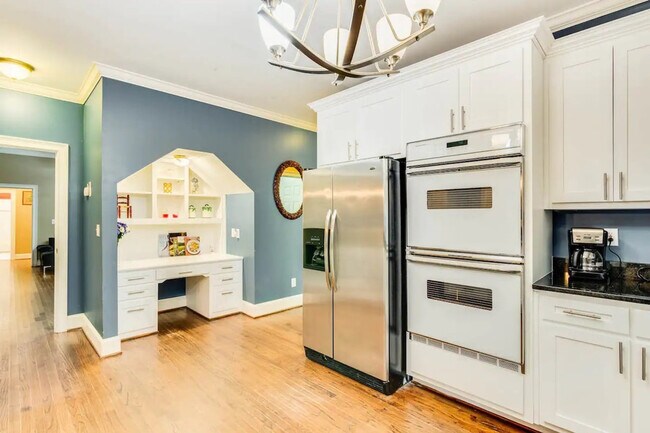 Building Photo - 2531 Old Salem Cir SE