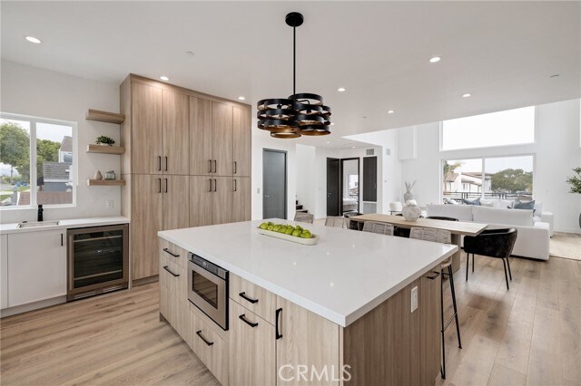 Building Photo - 201 S Juanita Ave