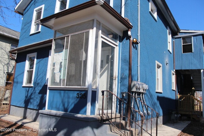 Building Photo - 335 Phelps St